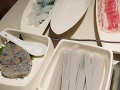 -海底捞火锅鲜切牛肉主题店(长寿路店)