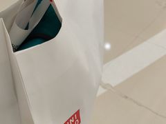 -优衣库(郑州丹尼斯大卫城店)