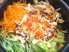 韩式传统石锅拌饭-烤路里·韩国品质自助烤肉(石路天虹4号店)
