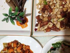 -东来菜馆•手抓海鲜家常菜•海鲜锅贴(鸽子窝店)