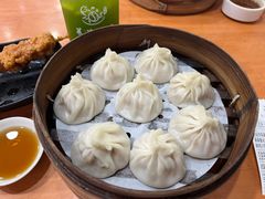 -莱莱小笼·乔艾