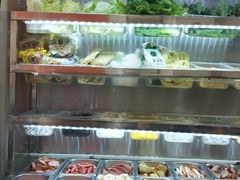 自助取餐区-张亮麻辣烫