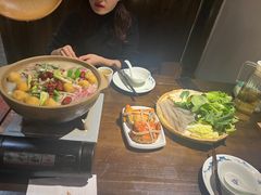 -聚汇三少·龙虾·中餐厅(莫邪路新天地店)