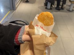-麦当劳(上海虹桥站30B检票口楼上)