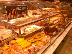 面包甜点陈列柜-巴黎贝甜(龙江店)