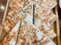 饽饽饼-王明古法砂锅居(开化寺店)