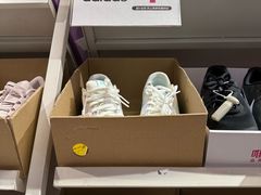 -唯品会(北京国瑞城店)