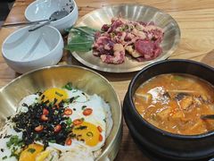 -青瓦餐厅·生鱼片·韩园烤肉(西塔店)