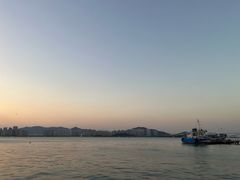 -荣誉海鲜酒楼(海湾店)