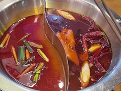 -黔哆哆地摊酸汤火锅(清湖店)
