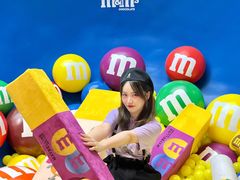 -m豆巧克力世界(上海世茂广场店)
