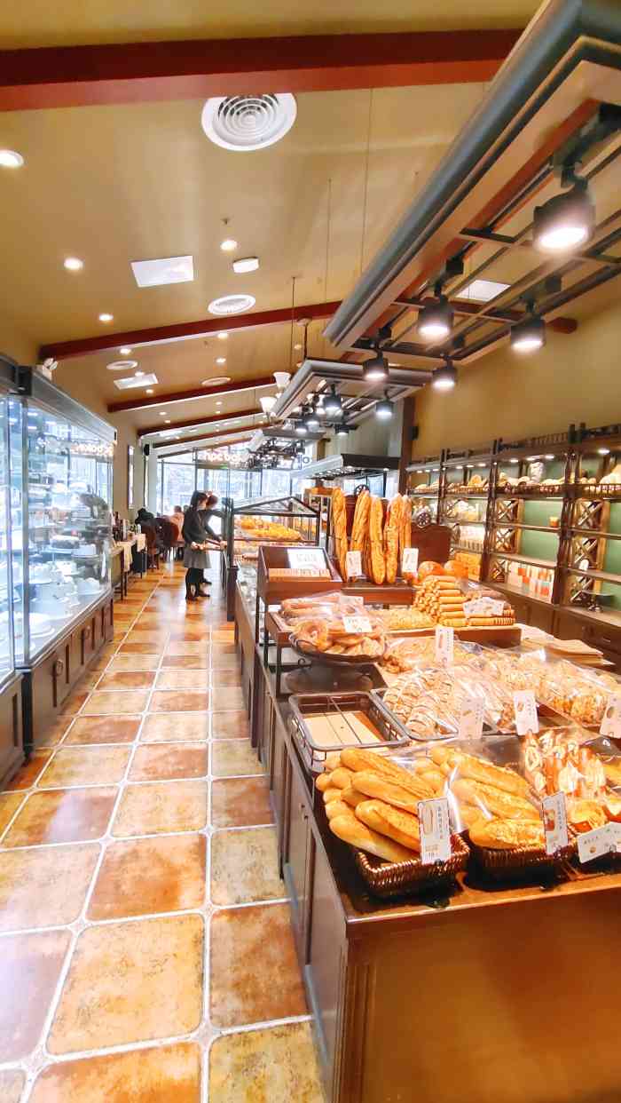 红跑车(万科广场店)-"店在万科广场一楼,大厅经过门口的时候,就.