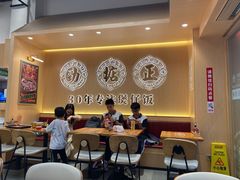 -华记煲仔华·煲仔饭(市桥易发店)