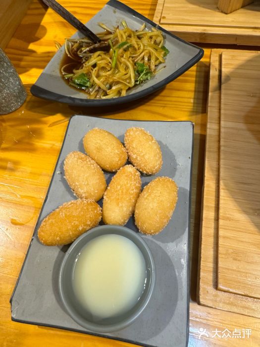 勺子米线·云南传统小吃市集(四方街店)图片