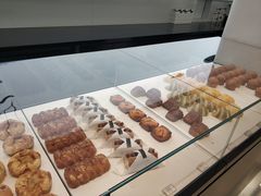 餐饮设施-罗红摄影艺术馆