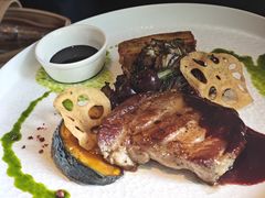 香煎伊比利亚黑猪排-夏朵花园(复兴西路店)