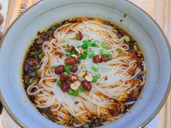 -呼啦面馆·头牌豌杂面(爱琴海店)