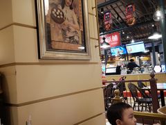 大堂-大食代美食广场(上海中心店)