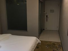 -创兴达酒店(深圳兴东地铁站店)