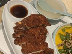 -瑞虹新天地月亮湾