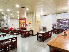 -牛一嘴·兰州牛肉面·大盘鸡(财富中心店)