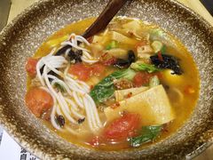 -蒙自源过桥米线(红谷滩万达店)