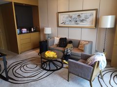 -天津梅江中心皇冠假日酒店