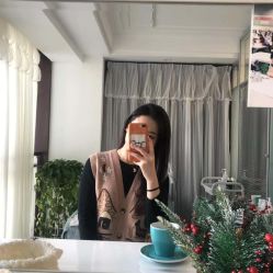 整洁的梳妆台-YooMee优美智能科技美肤机构
