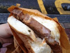 猪扒包-大利来记咖啡室(告利雅施利华街店)