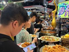 -四海一家自助餐(益田假日广场店)