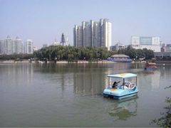 iphone_upload_pic-西北湖绿化广场