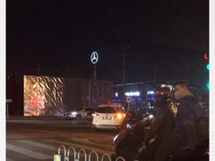 -奔驰利星行(北京花乡店)