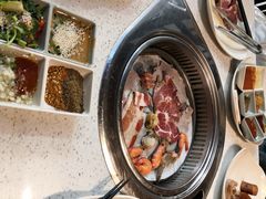 -佰烧海鲜烤肉火锅自助(世茂国际广场店)