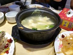 -天津乾毓德饭庄·清真传统炒菜·海鲜烧烤(咸阳路店)