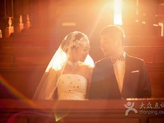 -燕西婚纱摄影工作室(友盛上都写字楼店)