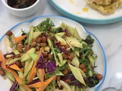 -一口猪海鲜浑锅·东北家常菜