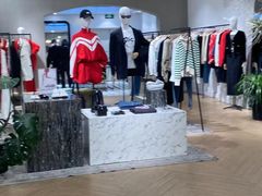 -MO&Co.(龙之梦购物公园店)