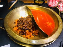 -沸炉重庆老火锅(军事博物馆店)