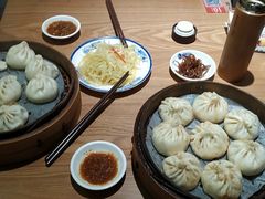 招牌包子-草包包子铺(宽厚里店)