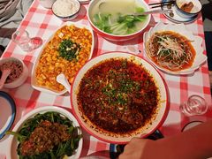 -洪霞餐馆·川菜·鲜货现炒(两江春城店)