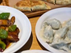 -关东小磨东北菜(上海长风大悦城店)