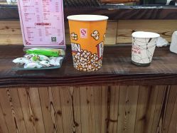 -镁连社·美联社