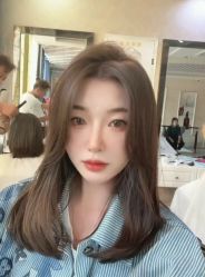 -诗悦发型烫染SALON