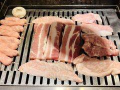 -臻牛烤肉