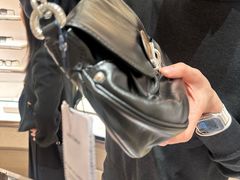 -LV路易威登(海信广场店)