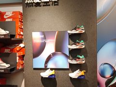 -NIKE上海青浦优选体验店