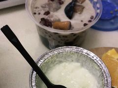 -广信牛奶甜品世家(台东店)
