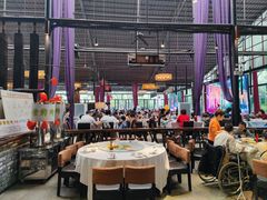 大堂-大树头森林餐厅(番禺广场店)