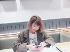 -罗森尼娜(德思勤店)