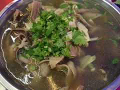 -谢老五跷脚牛肉·非遗传承店